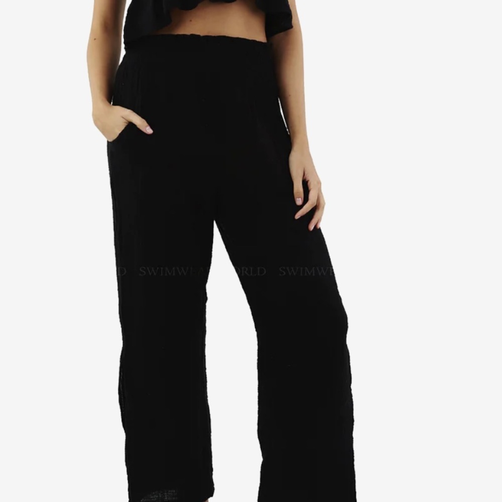 MALAI
ROSIE CROP CAMI-FAY PANTS‎ - Picture 2 of 3